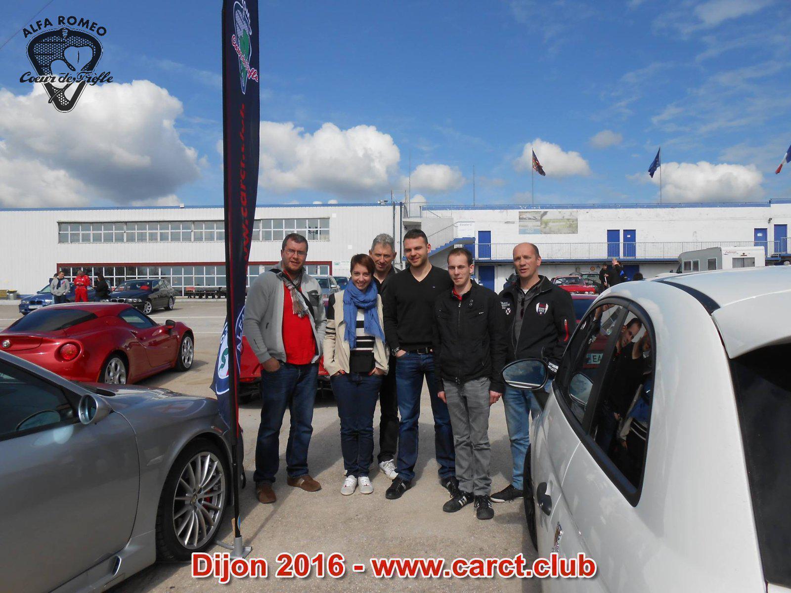 la clique a le sourir